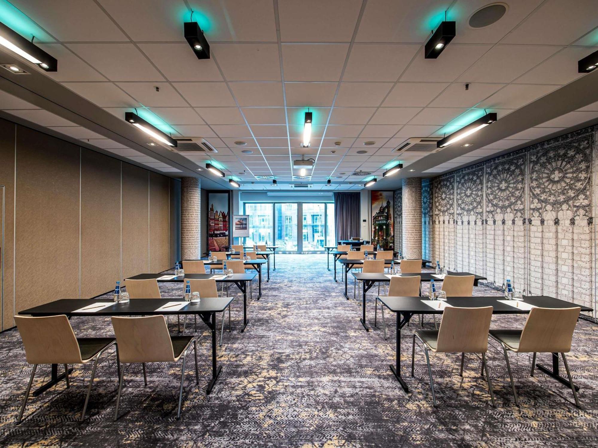 Mercure Centrum Hotel 4*