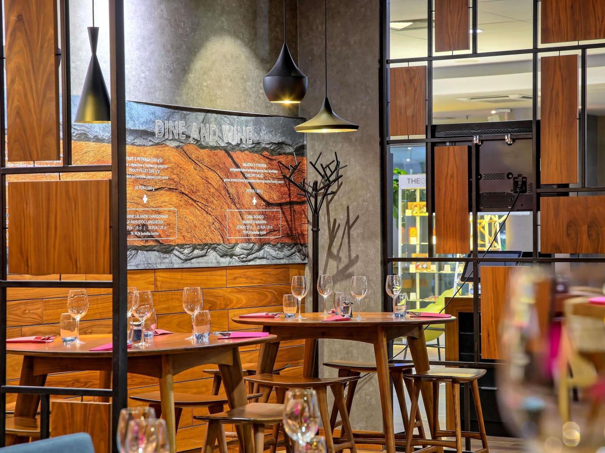Mercure Centrum Hotel 4*